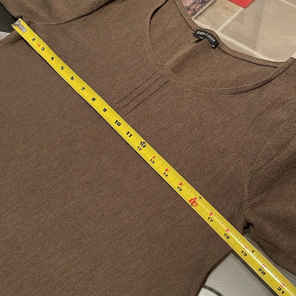 Eileen Fisher, M, khaki green loose cut, wool knit sweater, scoop neck, as new. - Picture 3 of 9